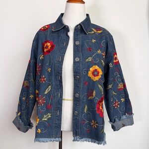 Chico’s Beautiful Whimsical Vibrant Floral Embroidered Denim jacket Sz 3 / XL/16